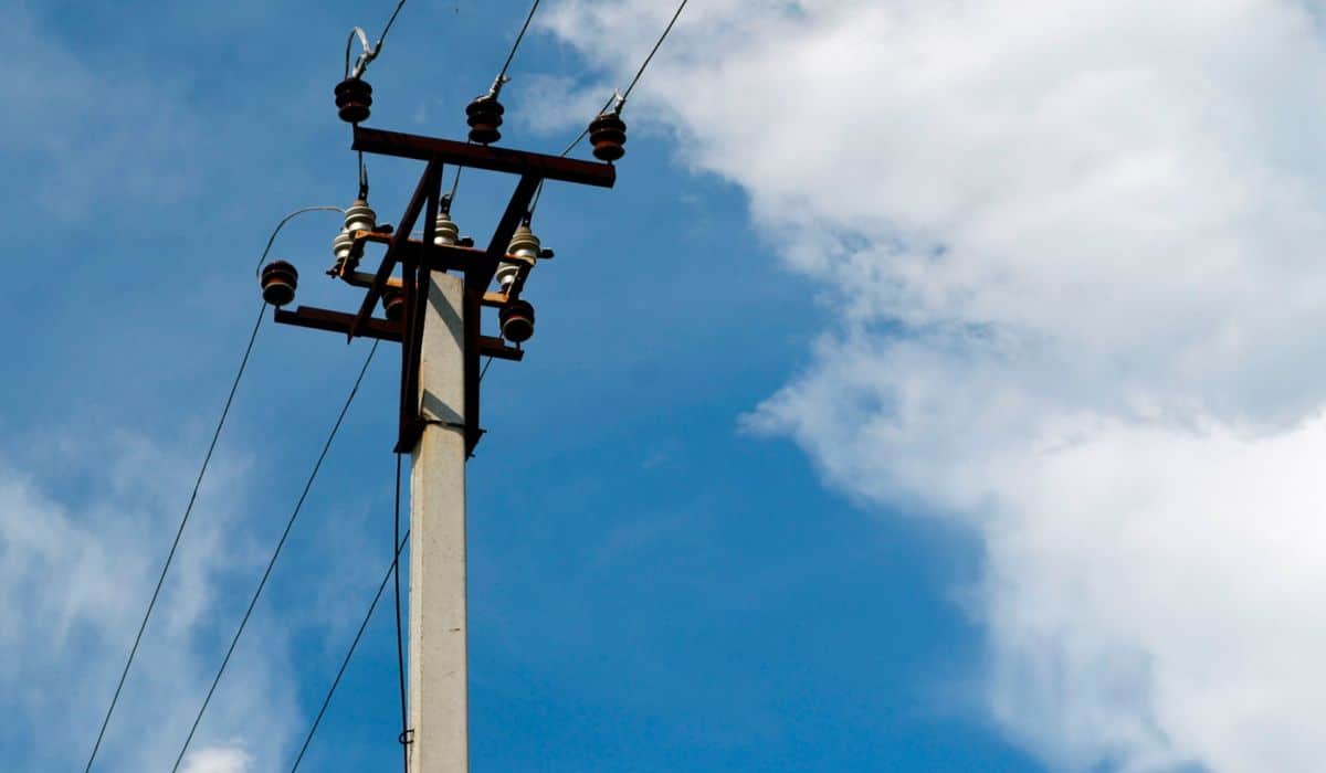 Alta tensión eléctrica